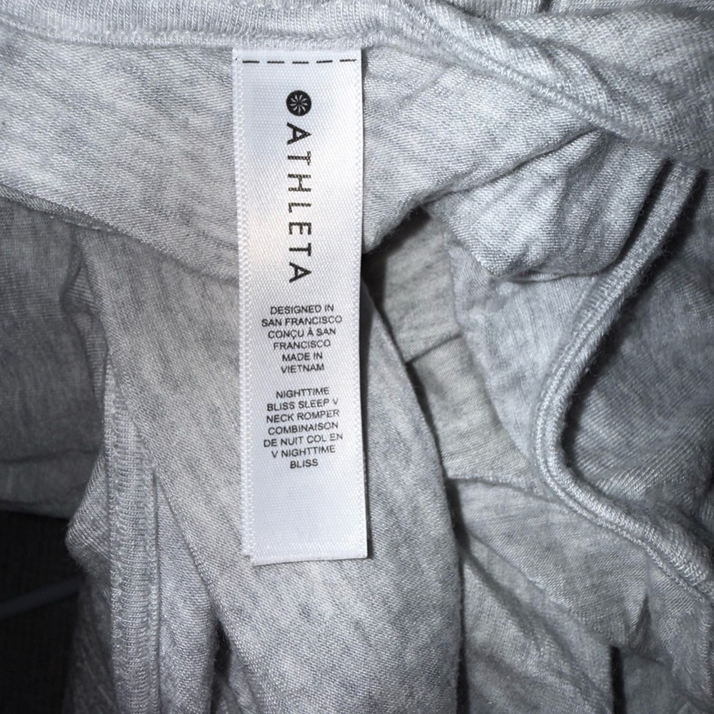 NWOT Athleta Nighttime Bliss Heather Grey Sleep V-Neck Tencel Romper Size: XS - Picture 7 of 11